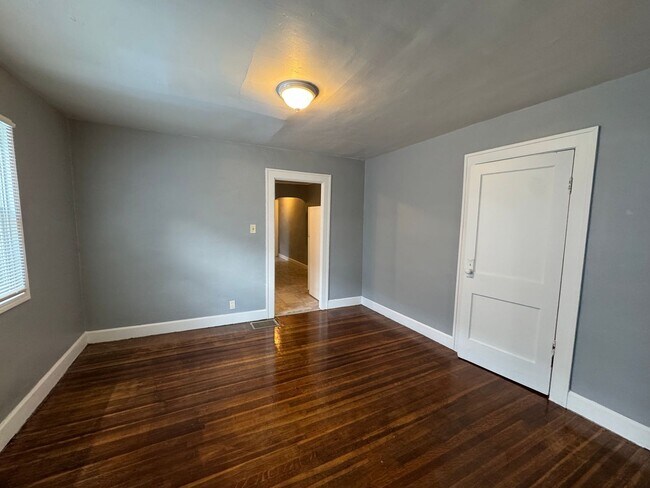 Building Photo - 738-740 Bosart