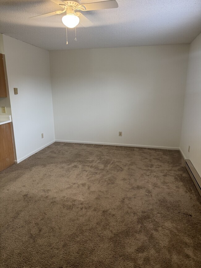 Building Photo - 712 Patton Cir