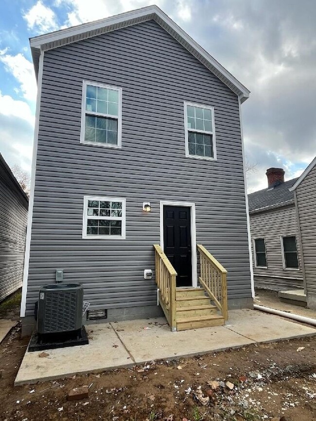 Building Photo - Shelby Park 3 bed 1.5 bath New Construction !