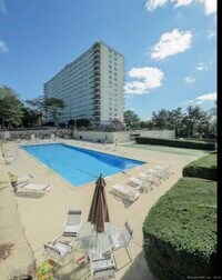 Building Photo - 2625 Park Ave