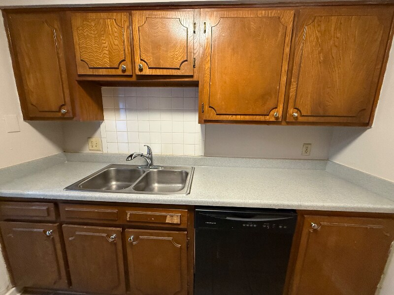 Building Photo - 11271 Florida Blvd