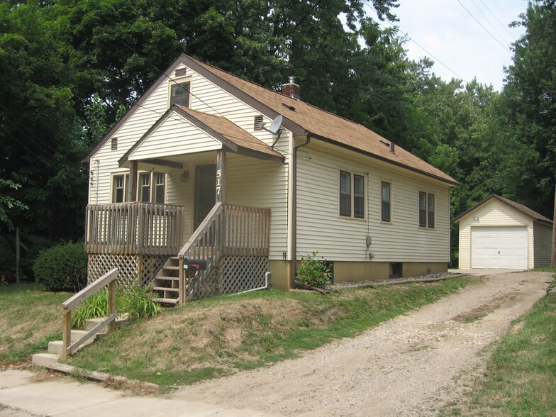Building Photo - 517 Brenner St NE