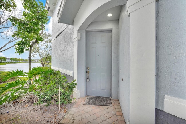 Building Photo - 1427 NW 34th Way