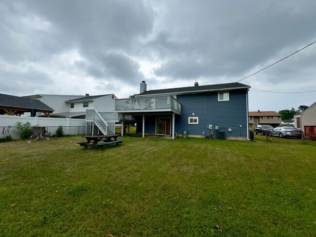 Building Photo - Charming 4 Bedroom/2 Bathroom Home with Large Backyard in Randallstown, MD!