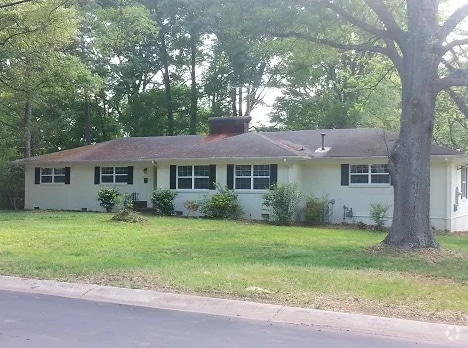 Building Photo - 6131 Woodbridge Rd
