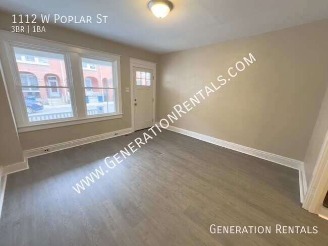 Building Photo - 1112 W Poplar St