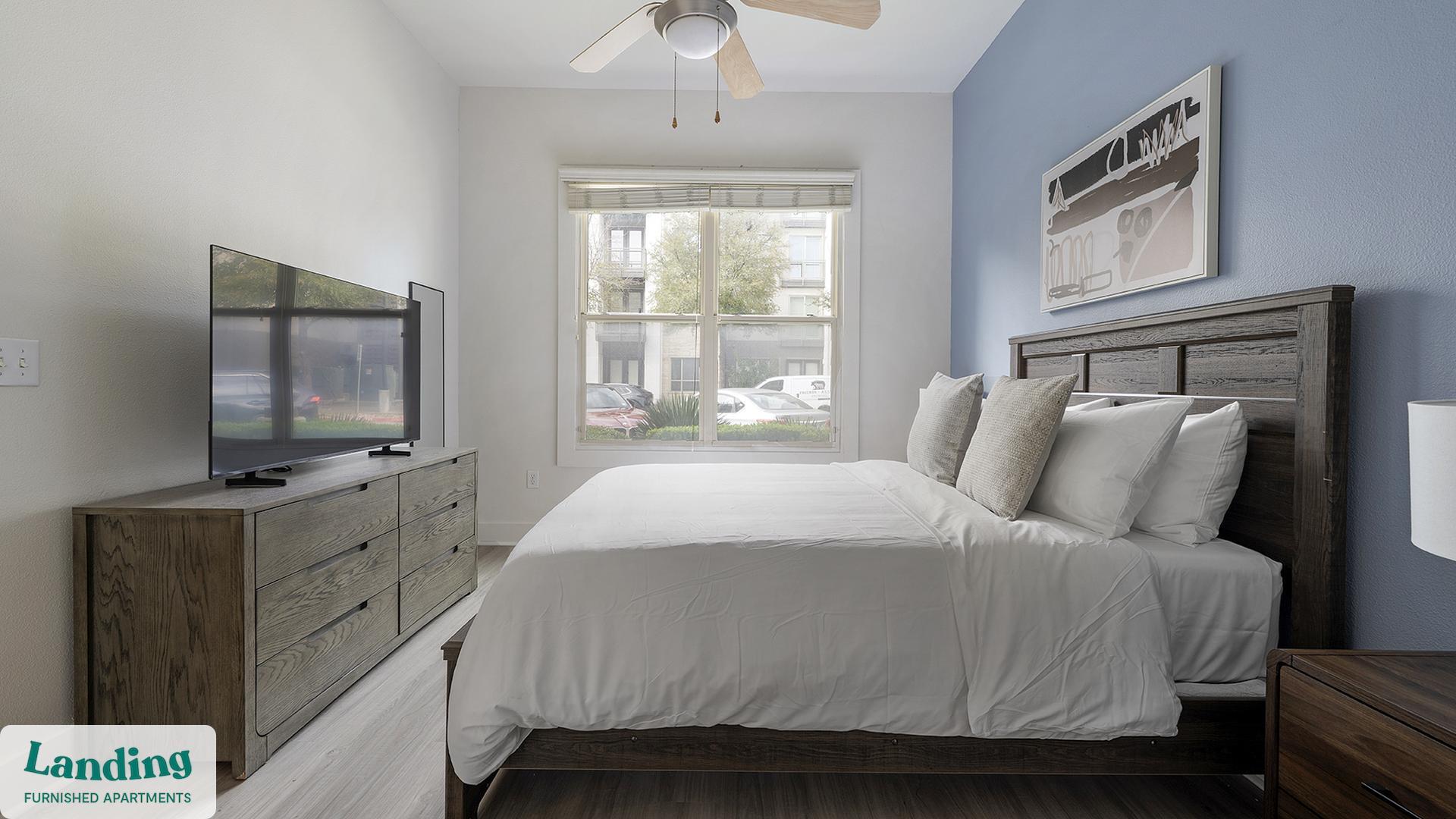 Building Photo - 810 W St Johns Ave