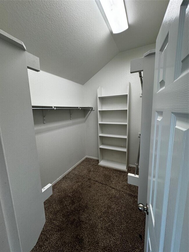 Building Photo - 301 Winecup Way