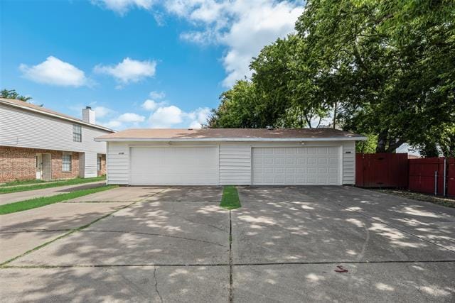 Building Photo - 3150 Tudor Ln