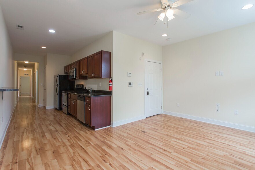 Building Photo - 1935 N 7th St