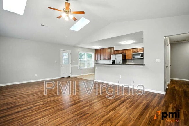 Building Photo - 4052 Peridot Dr