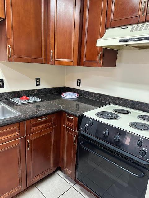 Building Photo - 204 S Military Rd