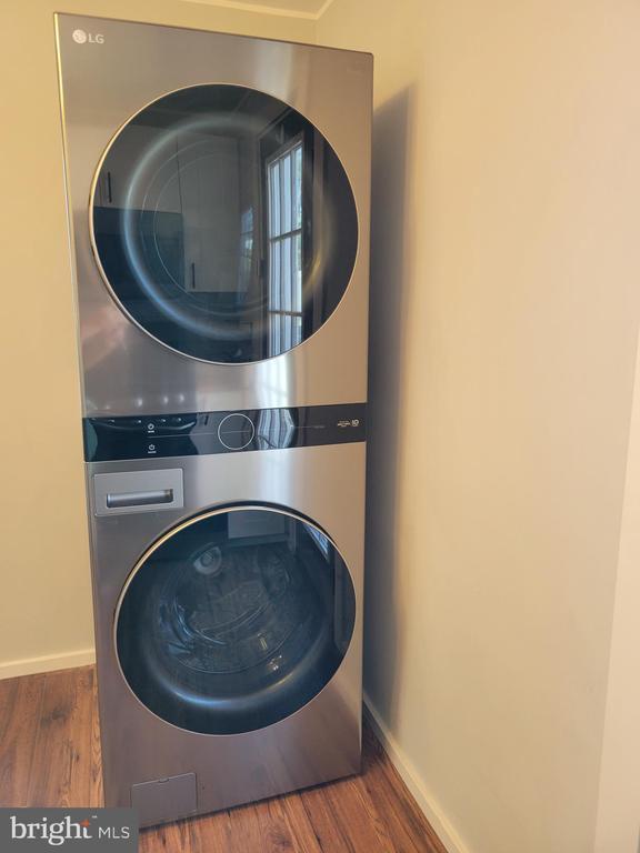 Building Photo - 540 N Read Ave