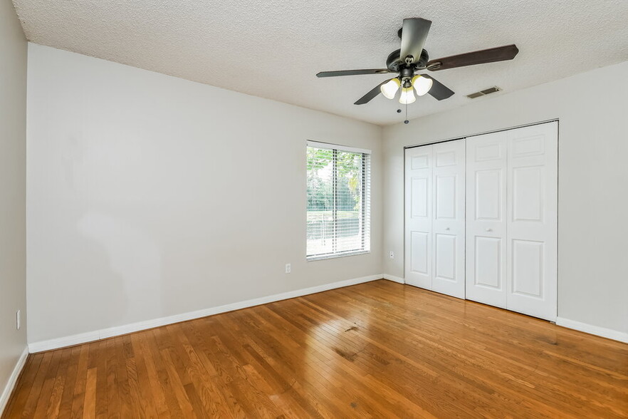 Building Photo - 11389 Darlington Dr