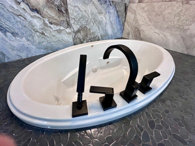 Building Photo - 480 Sail Ln