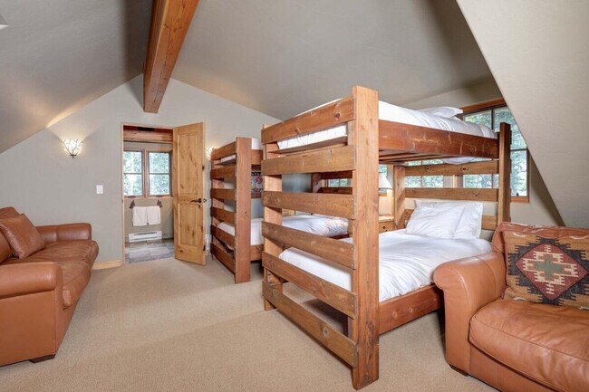 Building Photo - 12 Lower Mountain Home Road