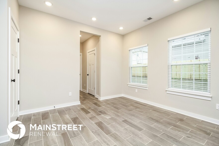 Building Photo - 4006 Ella Cook Cir