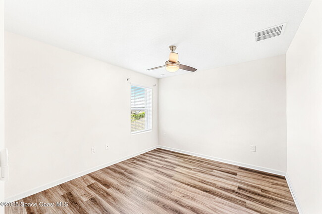 Building Photo - 4122 Moccasin Dr