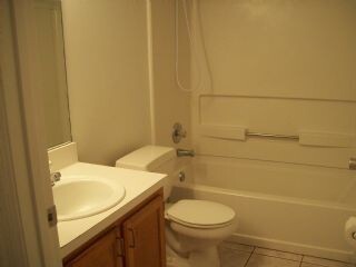 Building Photo - 3/3 Townhouse in Rockwood Villas – Great L...