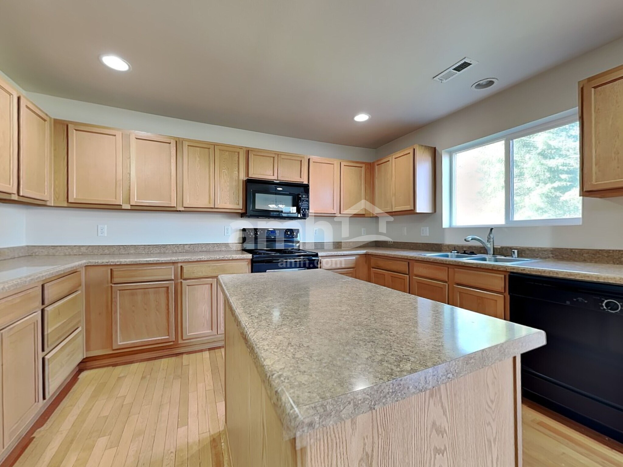 Building Photo - 20126 52nd Ave E