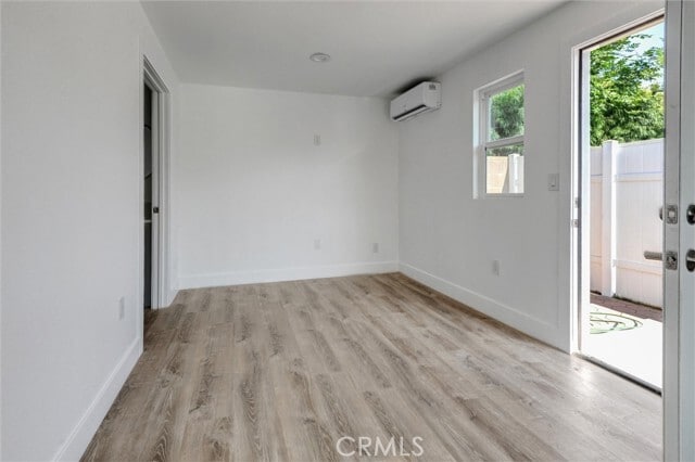 Building Photo - 1111 N Holmar Ave