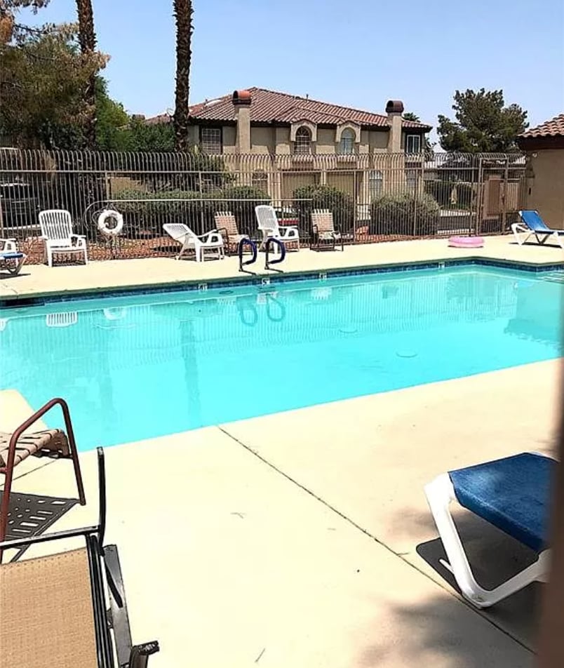 Community Pool - 2601 Country Maple Ave