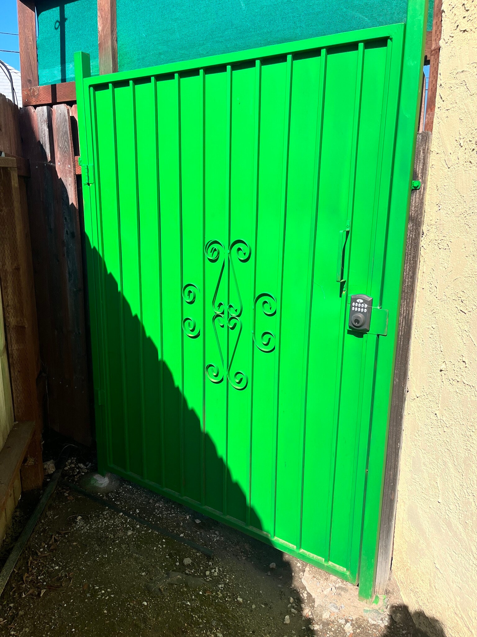 Building Photo - 3457 S Cloverdale Ave