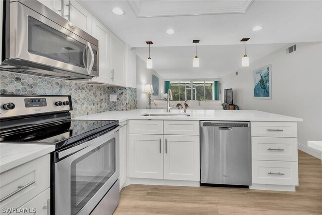 Building Photo - 15161 Cedarwood Ln