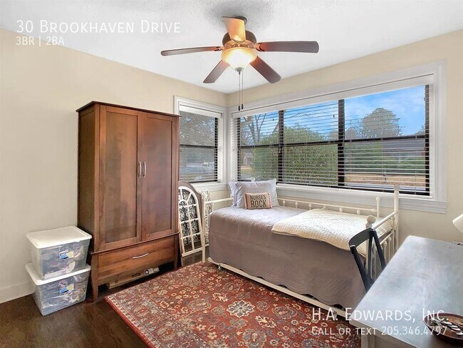 Building Photo - 30 Brookhaven Dr