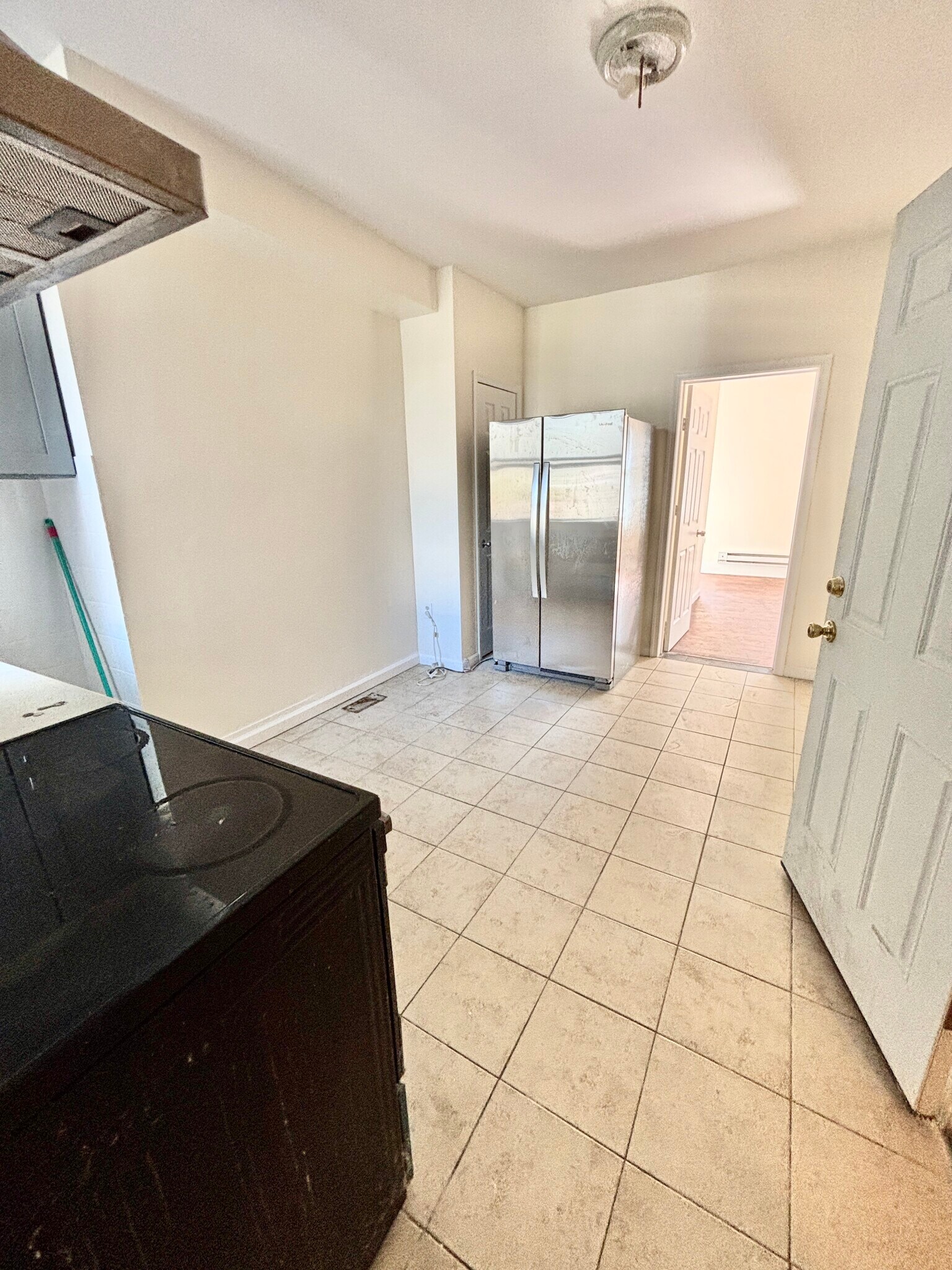 Building Photo - 1025 Mount Vernon St