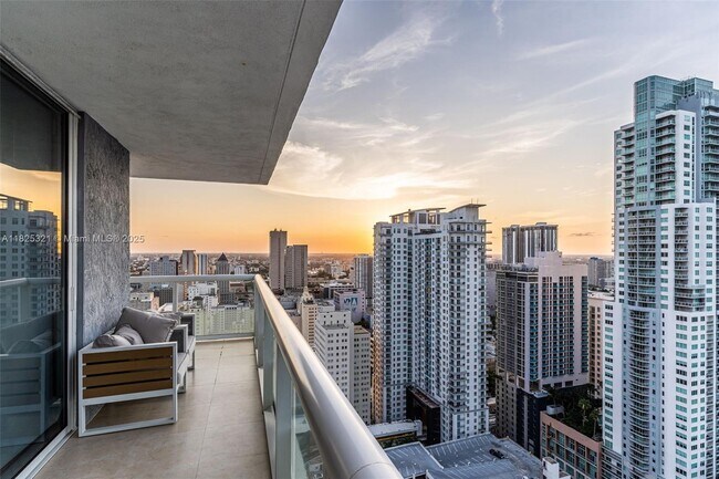 Building Photo - 50 Biscayne Blvd