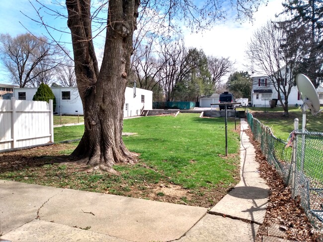 Building Photo - 1610 Philadelphia Ave