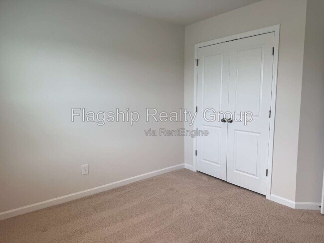 Building Photo - 4109 Laurel Rdg Dr