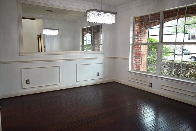 Building Photo - 4911 Dwarf Honeysuckle Ct