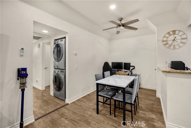 Building Photo - 22709 Lakeway Dr