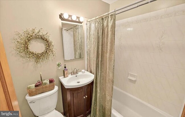 Building Photo - 7203 Peekskill Dr