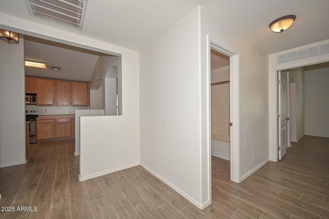 Building Photo - 11767 W Dos Rios Dr