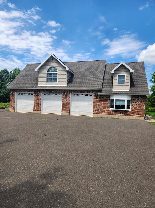 Primary Photo - 216 Wells Rd