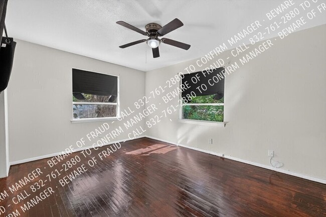 Building Photo - 1214 Adelaide Dr