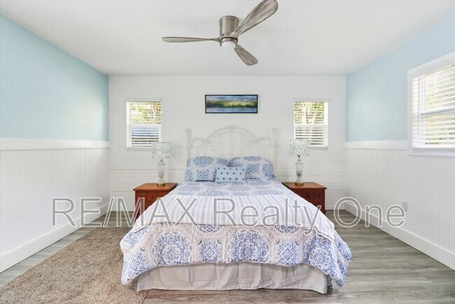 Building Photo - 750 NE 2nd Ave