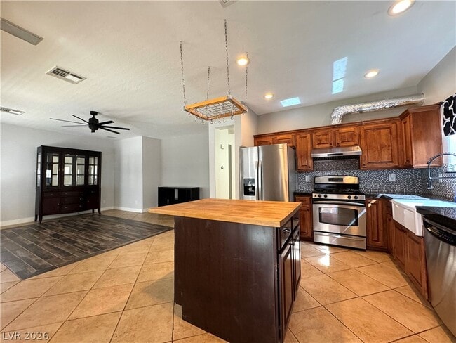 Building Photo - 951 Sequoia Ruby Ct