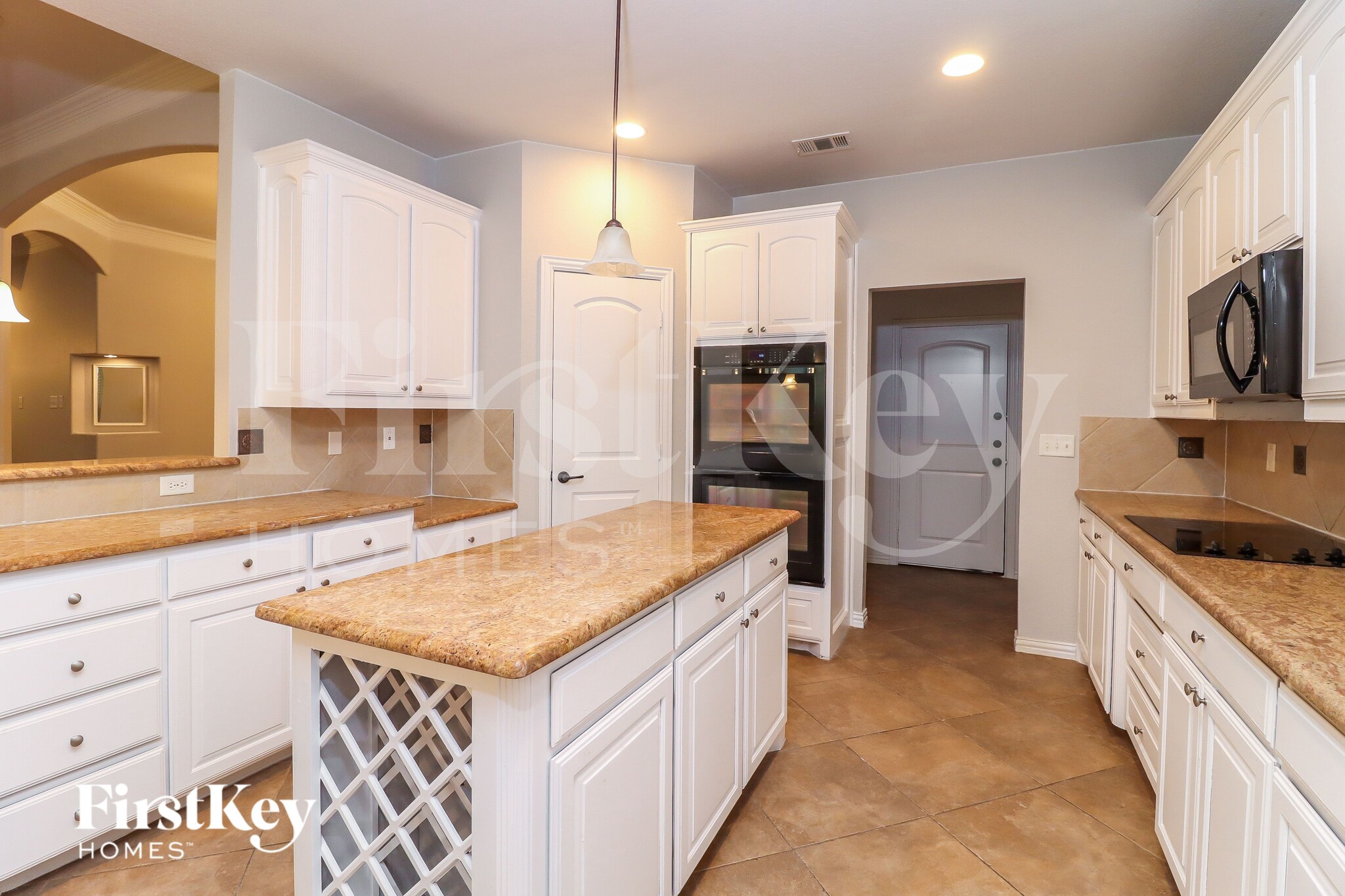Building Photo - 5228 Estrella Ln