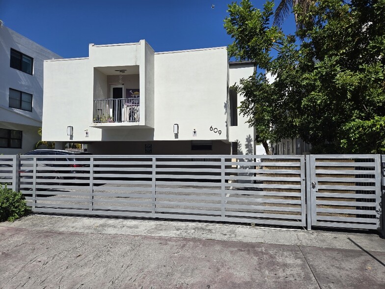 Building Photo - 609 Euclid Ave