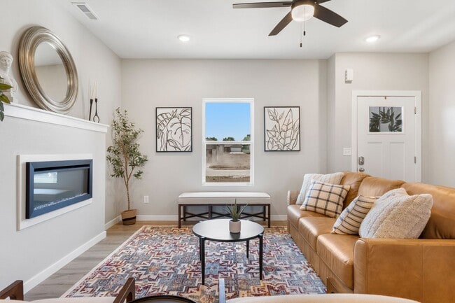 Building Photo - Now Leasing! Brand New 3 Bed, 2 Bath Home ...