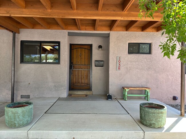 Building Photo - 1938 San Ildefonso Rd