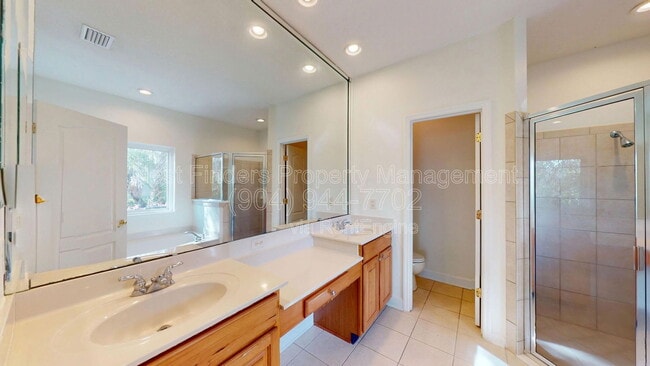 Building Photo - 13435 Nottingham Knoll Ct