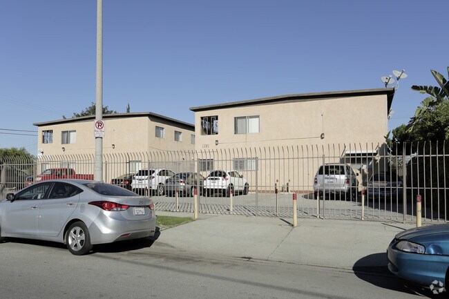 Building Photo - 1351 W 227th St