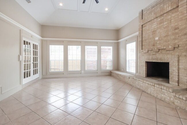 Building Photo - 20003 Atasca Villas Dr