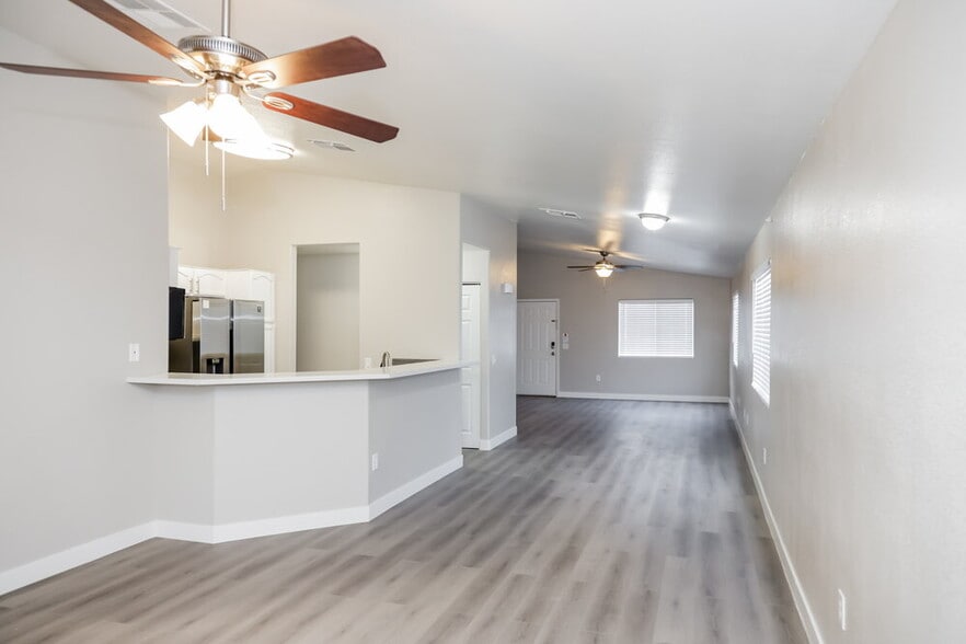 Building Photo - 5285 Mineral Lake Dr