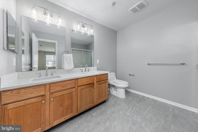 Building Photo - 117 Lionheart Ln